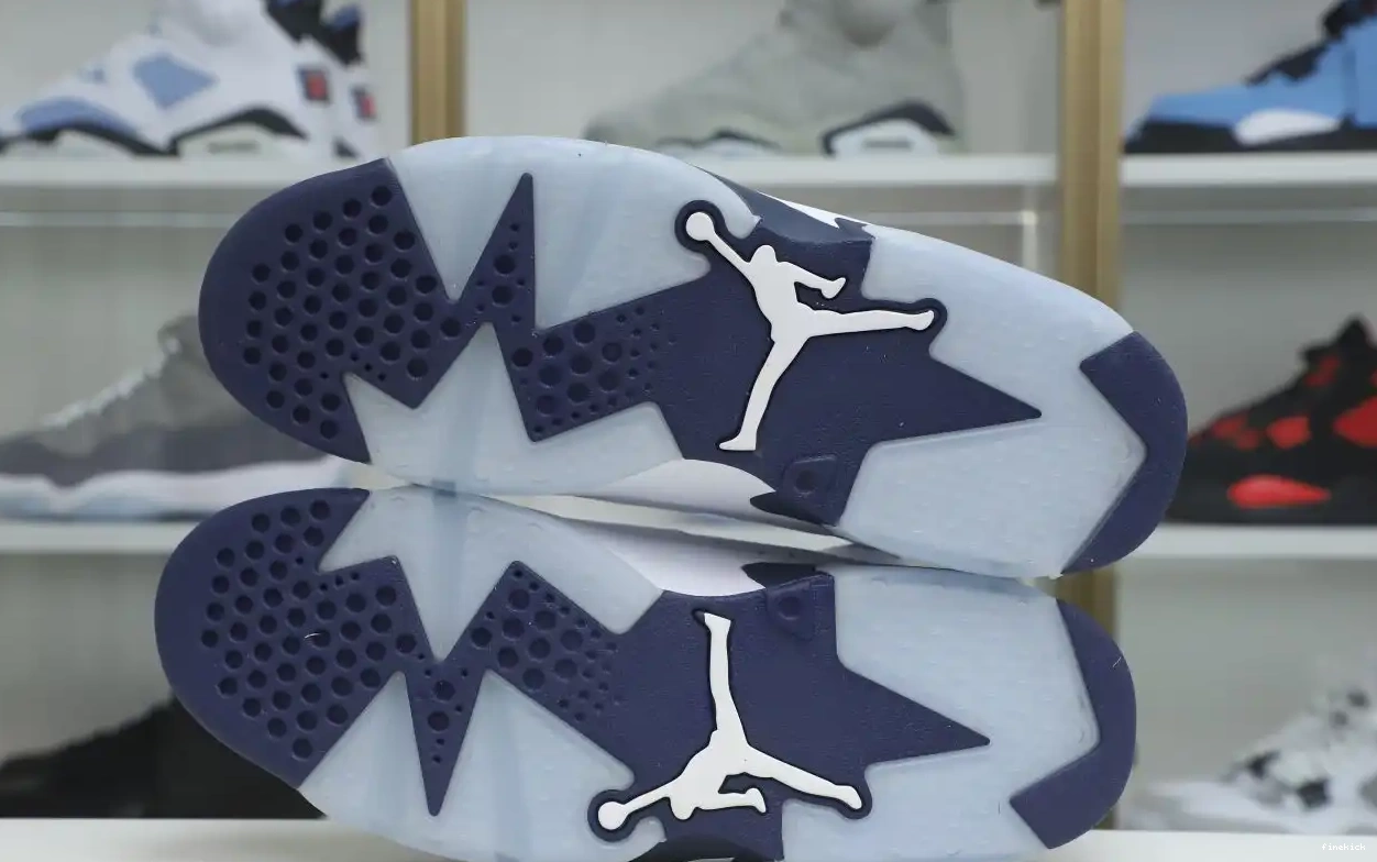 JORDAN NAVY MIDNIGHT 6 AIR 0518